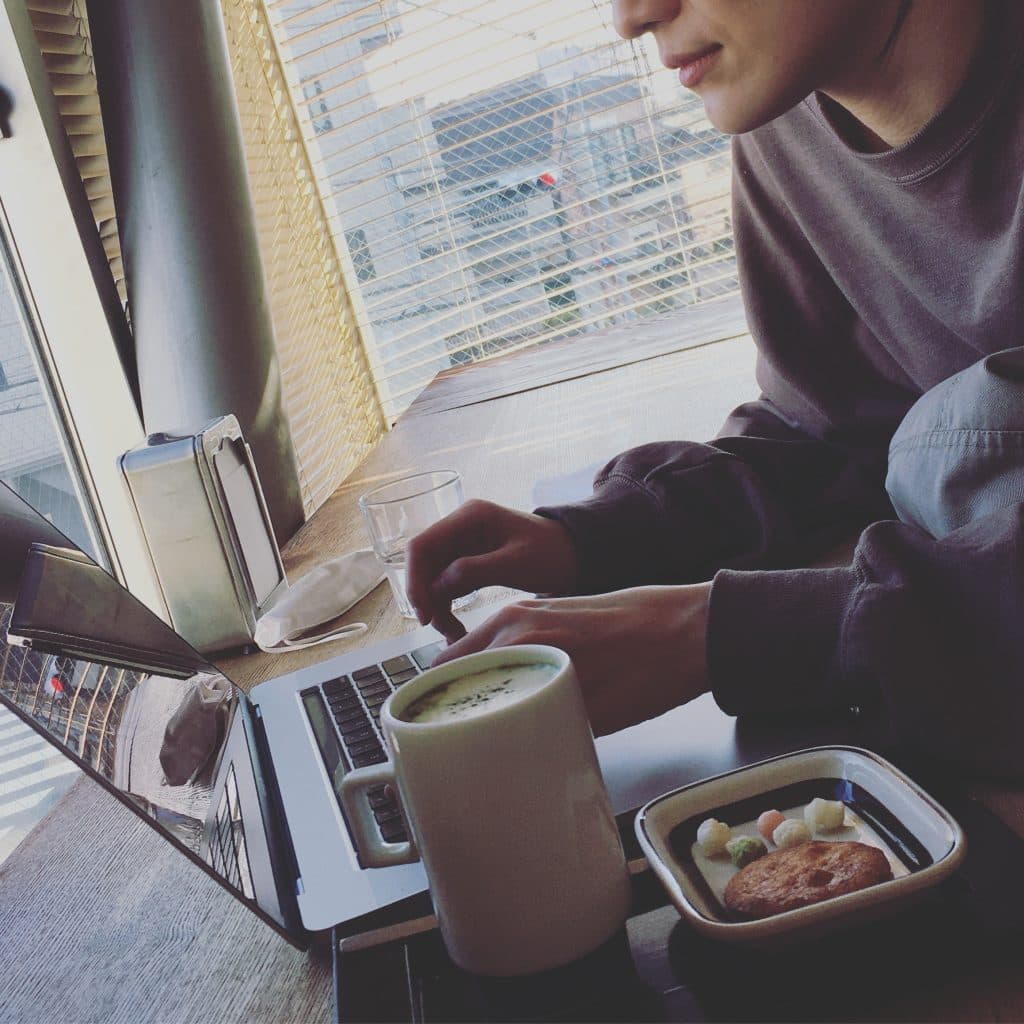 在台灣獨自一人,遠端帶領印度外包軟體公司